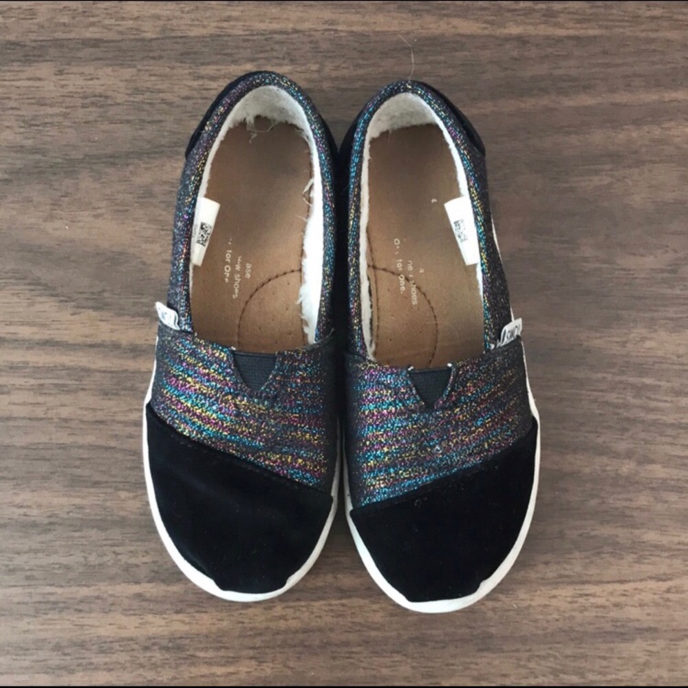 Toms girls size 12